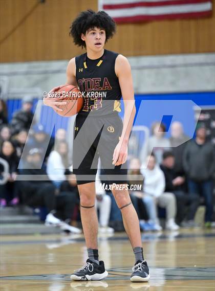 Thumbnail 3 in O'Dea @ Eastside Catholic (3A Boys District 2) photogallery.