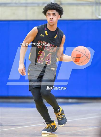 Thumbnail 1 in O'Dea @ Eastside Catholic (3A Boys District 2) photogallery.