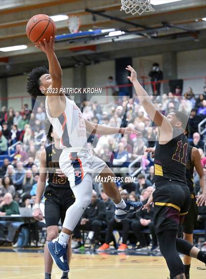 Thumbnail 3 in O'Dea @ Eastside Catholic (3A Boys District 2) photogallery.