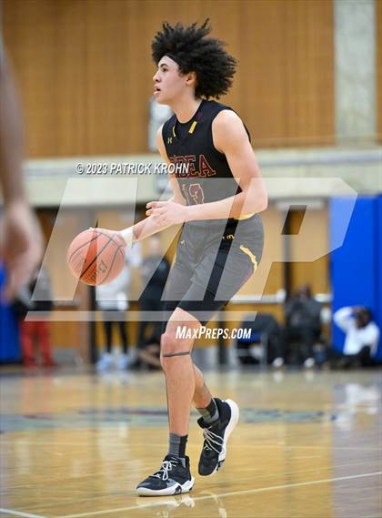 Thumbnail 1 in O'Dea @ Eastside Catholic (3A Boys District 2) photogallery.