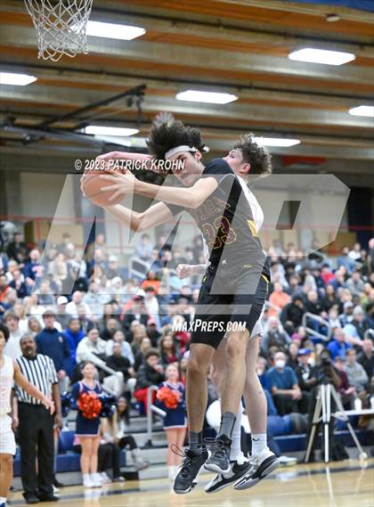 Thumbnail 1 in O'Dea @ Eastside Catholic (3A Boys District 2) photogallery.
