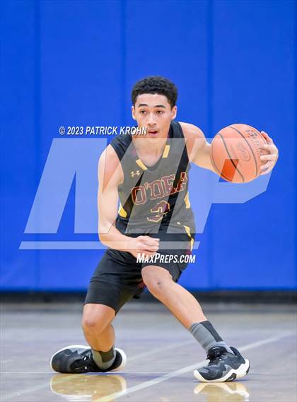 Thumbnail 3 in O'Dea @ Eastside Catholic (3A Boys District 2) photogallery.