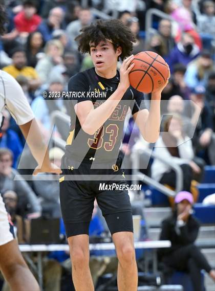 Thumbnail 2 in O'Dea @ Eastside Catholic (3A Boys District 2) photogallery.