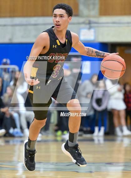 Thumbnail 2 in O'Dea @ Eastside Catholic (3A Boys District 2) photogallery.