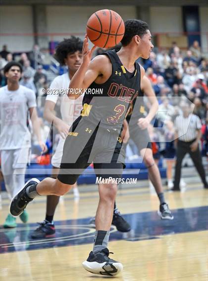 Thumbnail 2 in O'Dea @ Eastside Catholic (3A Boys District 2) photogallery.