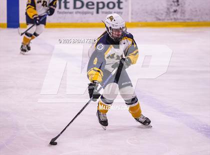 Thumbnail 3 in Notre Dame Academy vs Braintree (Hingham Showcase) photogallery.