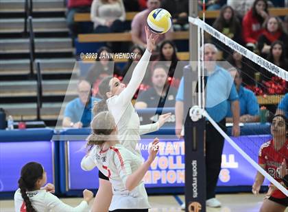 Thumbnail 3 in Marin Academy vs. Glendale (CIF State D4 Final) photogallery.