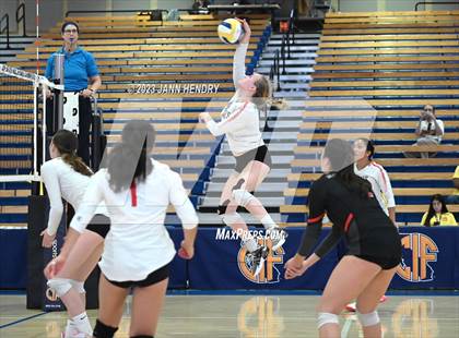 Thumbnail 1 in Marin Academy vs. Glendale (CIF State D4 Final) photogallery.