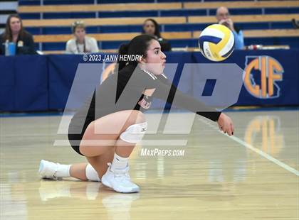 Thumbnail 1 in Marin Academy vs. Glendale (CIF State D4 Final) photogallery.
