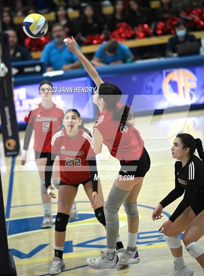 Thumbnail 2 in Marin Academy vs. Glendale (CIF State D4 Final) photogallery.
