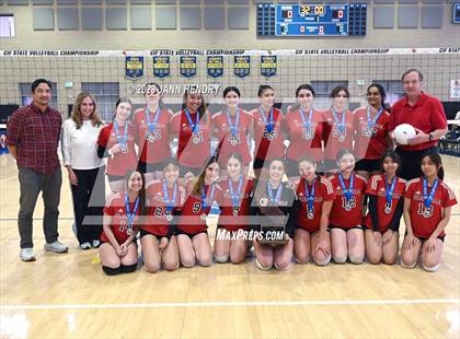 Thumbnail 1 in Marin Academy vs. Glendale (CIF State D4 Final) photogallery.