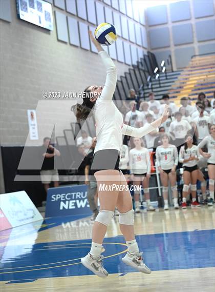 Thumbnail 3 in Marin Academy vs. Glendale (CIF State D4 Final) photogallery.