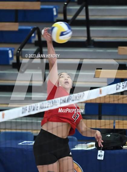 Thumbnail 1 in Marin Academy vs. Glendale (CIF State D4 Final) photogallery.