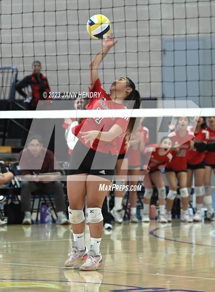 Thumbnail 1 in Marin Academy vs. Glendale (CIF State D4 Final) photogallery.