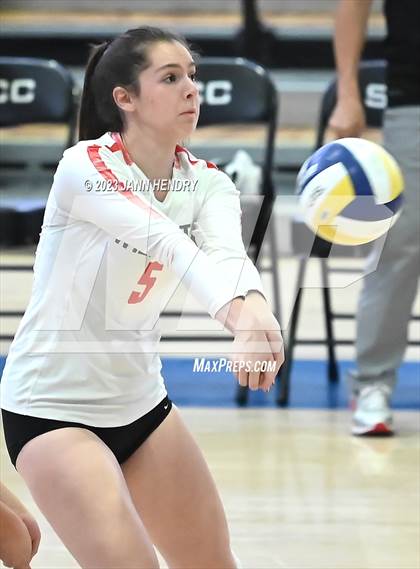 Thumbnail 3 in Marin Academy vs. Glendale (CIF State D4 Final) photogallery.