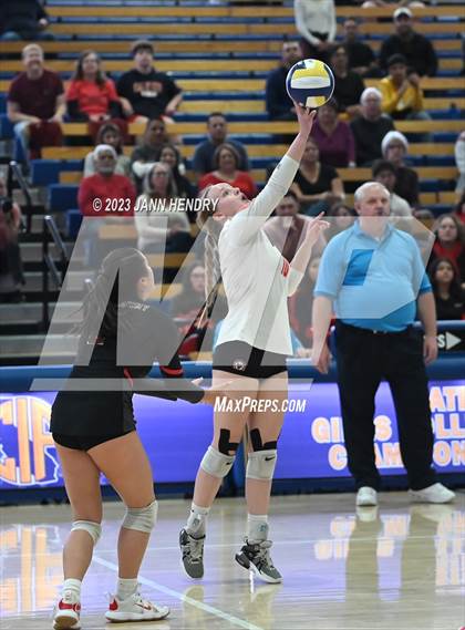 Thumbnail 3 in Marin Academy vs. Glendale (CIF State D4 Final) photogallery.