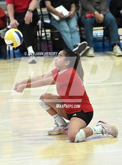 Thumbnail 2 in Marin Academy vs. Glendale (CIF State D4 Final) photogallery.