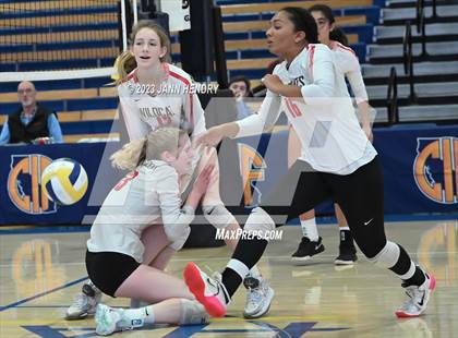 Thumbnail 3 in Marin Academy vs. Glendale (CIF State D4 Final) photogallery.