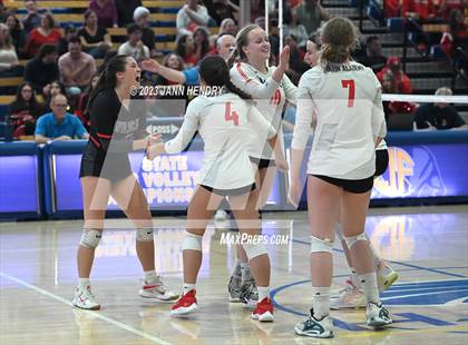 Thumbnail 2 in Marin Academy vs. Glendale (CIF State D4 Final) photogallery.
