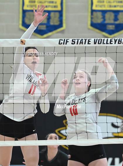 Thumbnail 2 in Marin Academy vs. Glendale (CIF State D4 Final) photogallery.