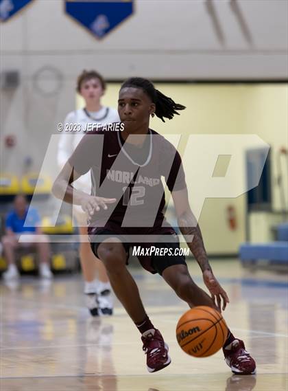Thumbnail 2 in Norland vs Sacred Heart-Griffin (Wally Keller Classic) photogallery.