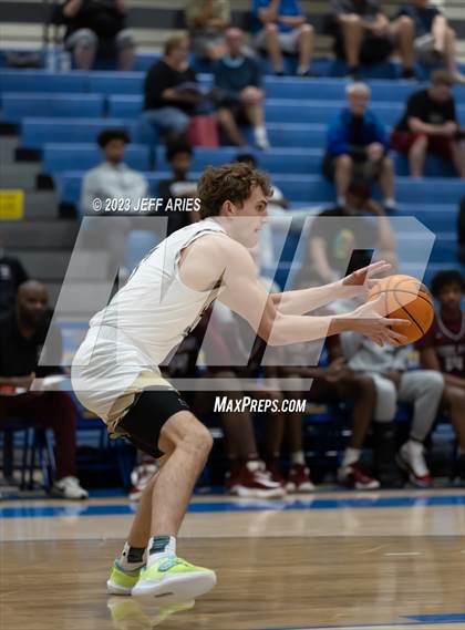 Thumbnail 2 in Norland vs Sacred Heart-Griffin (Wally Keller Classic) photogallery.