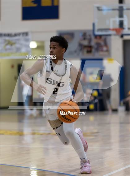 Thumbnail 3 in Norland vs Sacred Heart-Griffin (Wally Keller Classic) photogallery.