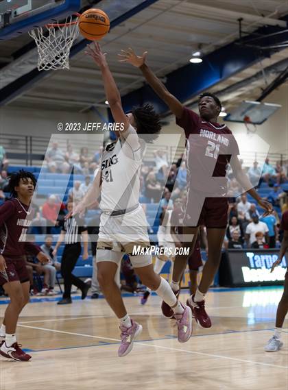 Thumbnail 3 in Norland vs Sacred Heart-Griffin (Wally Keller Classic) photogallery.