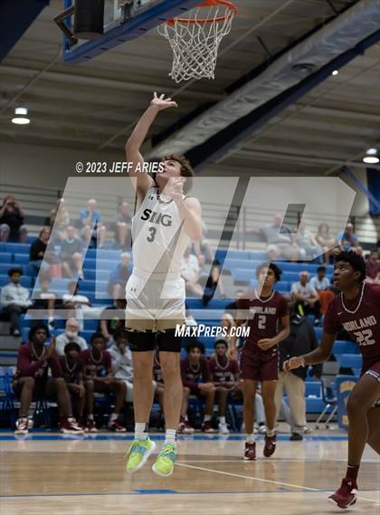 Thumbnail 2 in Norland vs Sacred Heart-Griffin (Wally Keller Classic) photogallery.