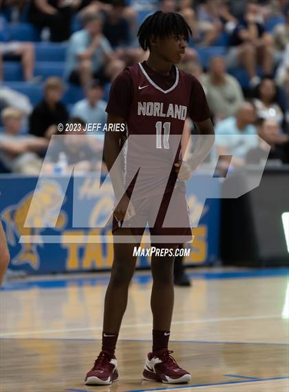 Thumbnail 3 in Norland vs Sacred Heart-Griffin (Wally Keller Classic) photogallery.