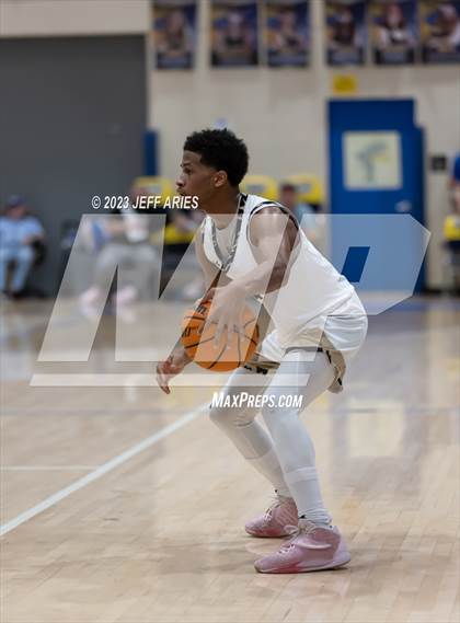 Thumbnail 2 in Norland vs Sacred Heart-Griffin (Wally Keller Classic) photogallery.