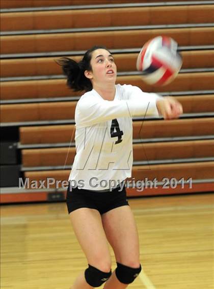Thumbnail 2 in Thousand Oaks vs. Woodrow Wilson (Durango Fall Classic) photogallery.