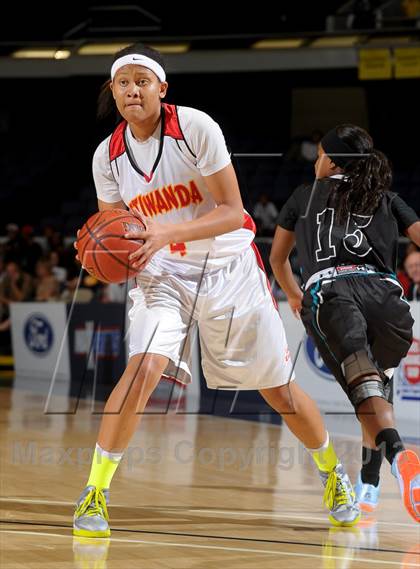 Thumbnail 1 in Santiago vs. Etiwanda (CIF SS D1AA Final) photogallery.