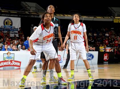 Thumbnail 3 in Santiago vs. Etiwanda (CIF SS D1AA Final) photogallery.