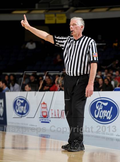 Thumbnail 3 in Santiago vs. Etiwanda (CIF SS D1AA Final) photogallery.