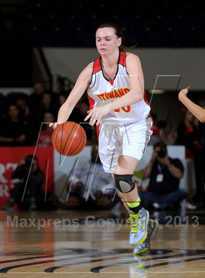 Thumbnail 3 in Santiago vs. Etiwanda (CIF SS D1AA Final) photogallery.