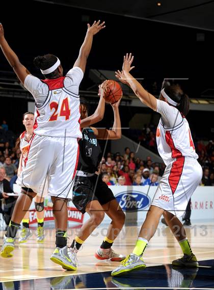 Thumbnail 1 in Santiago vs. Etiwanda (CIF SS D1AA Final) photogallery.