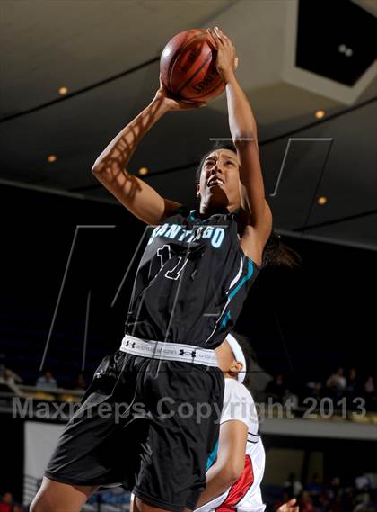 Thumbnail 2 in Santiago vs. Etiwanda (CIF SS D1AA Final) photogallery.