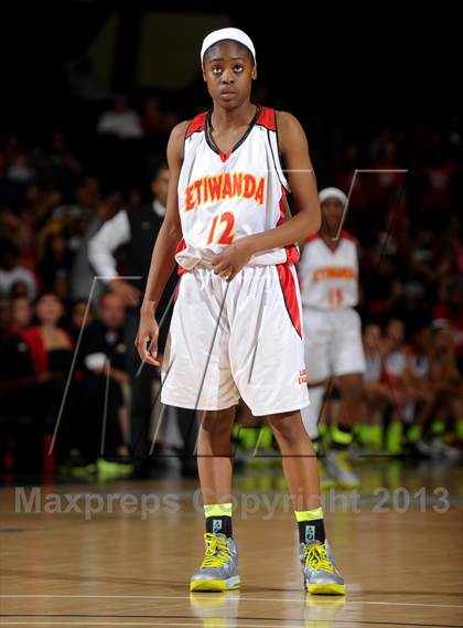 Thumbnail 1 in Santiago vs. Etiwanda (CIF SS D1AA Final) photogallery.