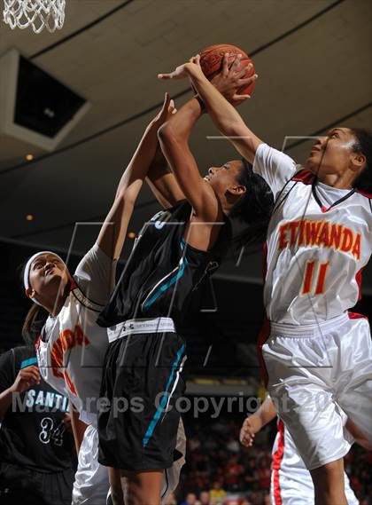 Thumbnail 3 in Santiago vs. Etiwanda (CIF SS D1AA Final) photogallery.