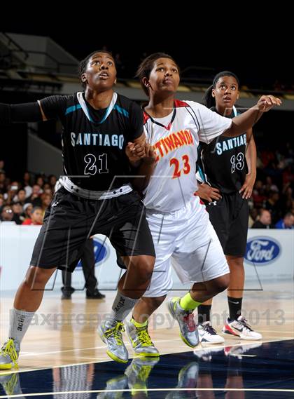 Thumbnail 3 in Santiago vs. Etiwanda (CIF SS D1AA Final) photogallery.
