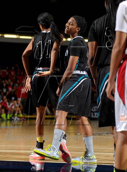 Thumbnail 1 in Santiago vs. Etiwanda (CIF SS D1AA Final) photogallery.