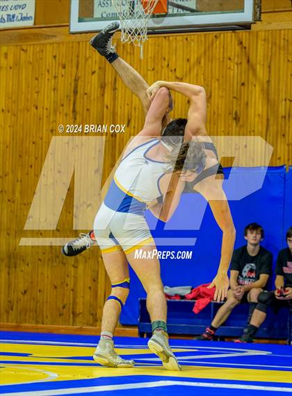 Thumbnail 3 in Bomber Tri Meet photogallery.