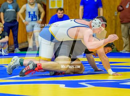 Thumbnail 3 in Bomber Tri Meet photogallery.