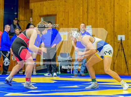 Thumbnail 2 in Bomber Tri Meet photogallery.