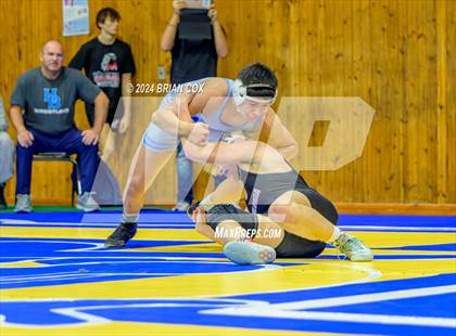Thumbnail 3 in Bomber Tri Meet photogallery.