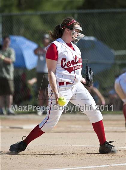 Thumbnail 3 in Central Davidson vs. Pisgah (NCHSAA 2A Semifinal) photogallery.