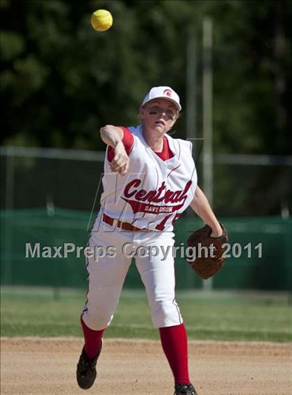 Thumbnail 2 in Central Davidson vs. Pisgah (NCHSAA 2A Semifinal) photogallery.