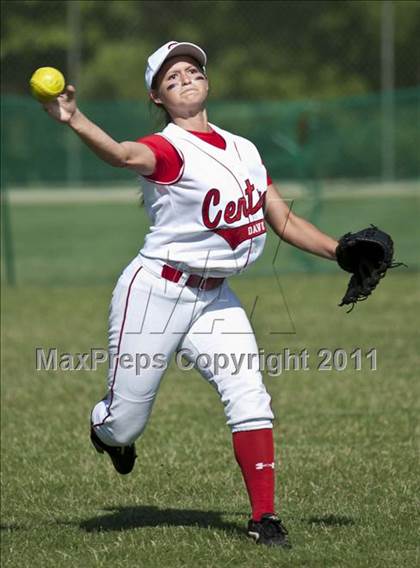 Thumbnail 2 in Central Davidson vs. Pisgah (NCHSAA 2A Semifinal) photogallery.