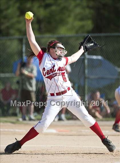 Thumbnail 2 in Central Davidson vs. Pisgah (NCHSAA 2A Semifinal) photogallery.